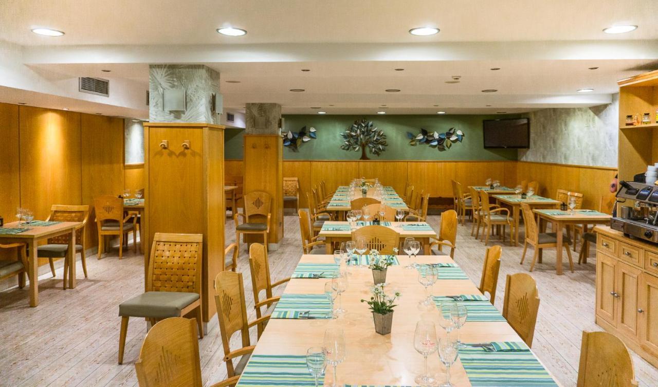 Hotel Jaques ฮากา ภายนอก รูปภาพ